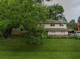 2707 Donald Dr, Urbana, IL 61802