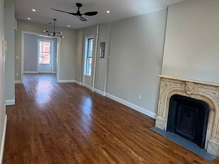 410 Douglass St #3 — Photo 4