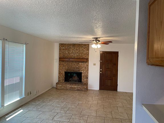 3rd image of 909 N Bentwood Dr APT B