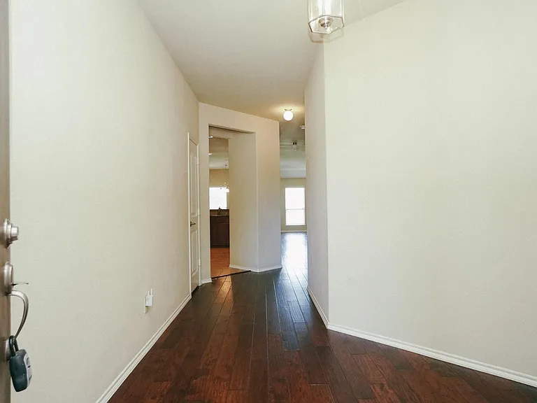 5236 Bear Valley Dr — Photo 4