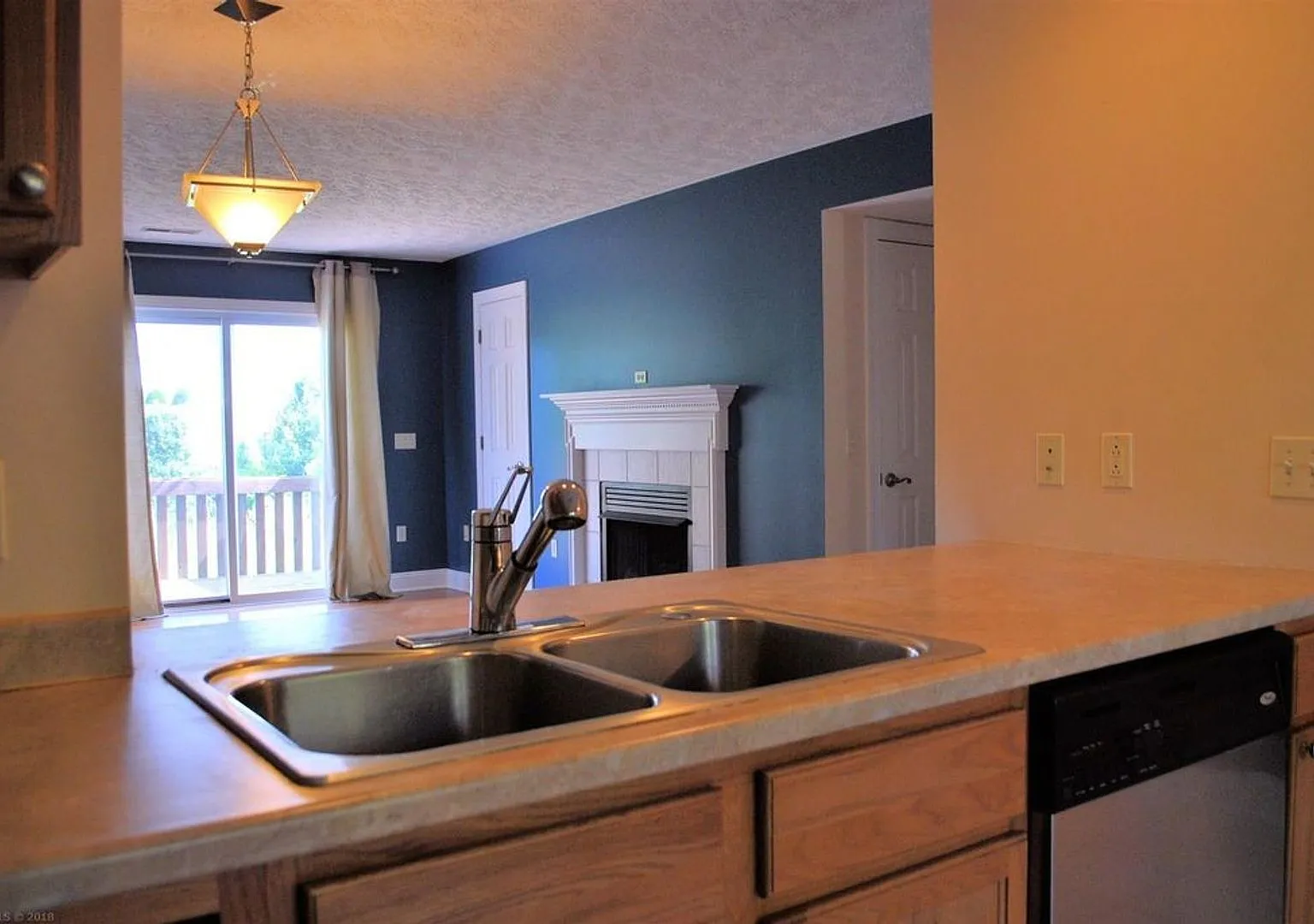 2 Bedroom 2 Bath Townhouse — Photo 1