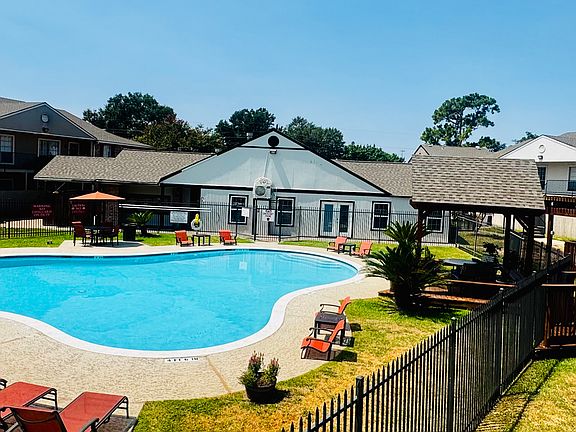 Wonderful Pool View!!