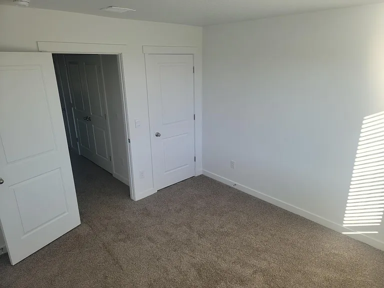 32 N Wayne Way — Photo 11