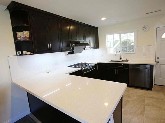 2nd image of 4741 La Mesa Ct