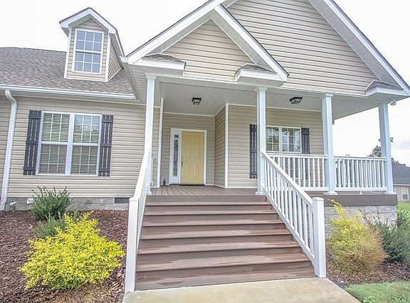 2nd image of 128 Gentle Breeze Court