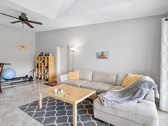 4th image of 1011 Green Pine Blvd APT E3