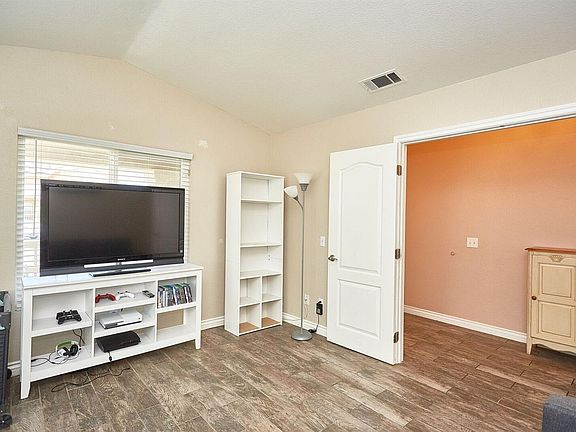 5th image of 12537 Caballero Ct