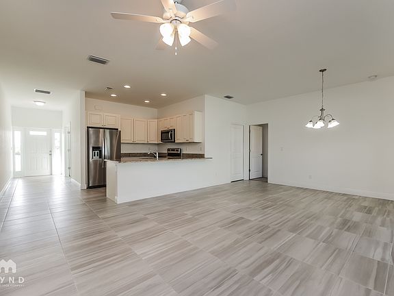 5th image of 2329 NW 36th Ave