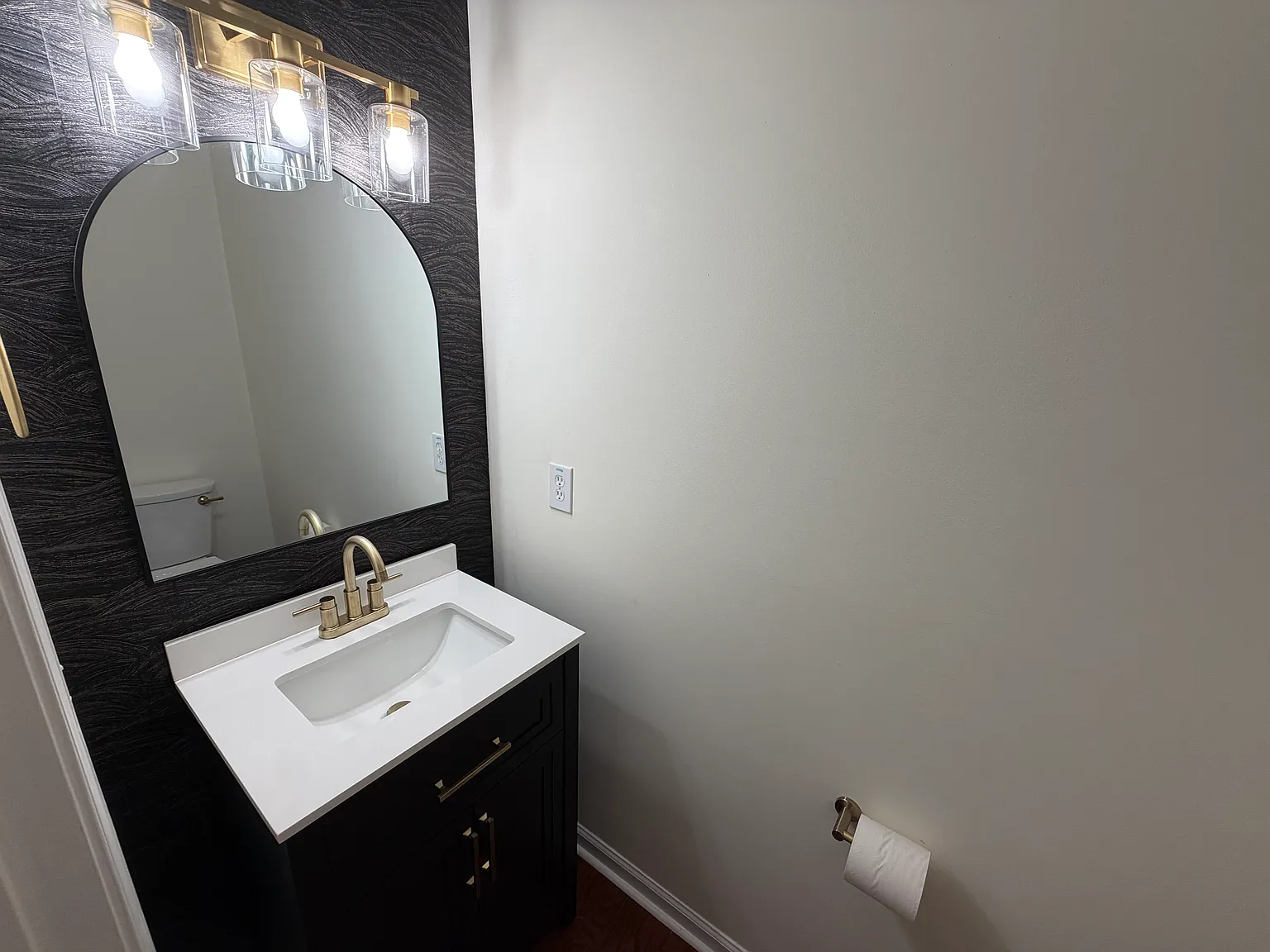 2 bed, 2.5 bath, 1510 sqft, $2,300 — Photo 4