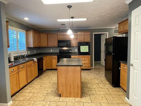 4th image of 39676 Gayle Rd