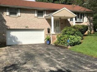 1065 Witmer Rd, York, PA 17406