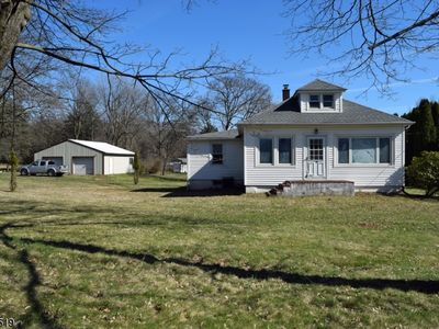 11 School Rd, Whitehouse Station, NJ, 08889