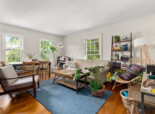 1 Garden Ct APT 4, Cambridge, MA 02138