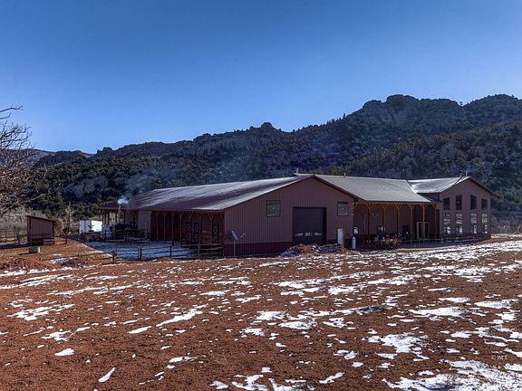 2nd image of 2385 County Road 572