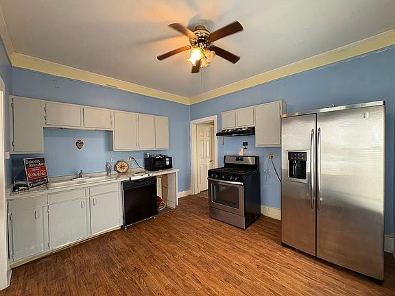 5th image of 710 Mulberry St
