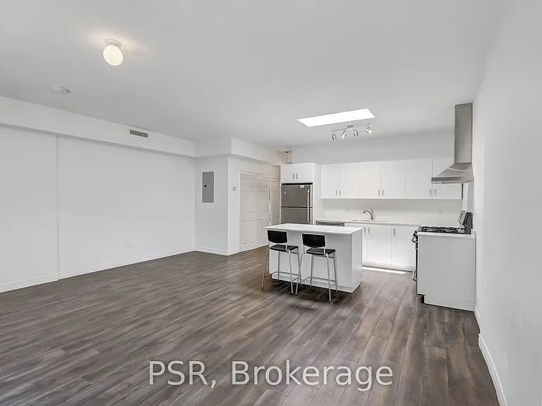 464 College St #3 — Photo 2