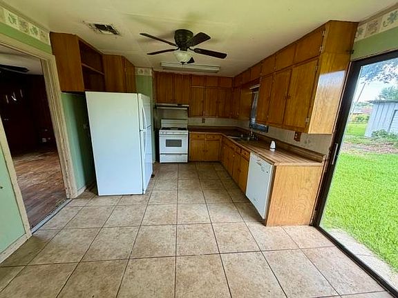 4th image of 809 May St