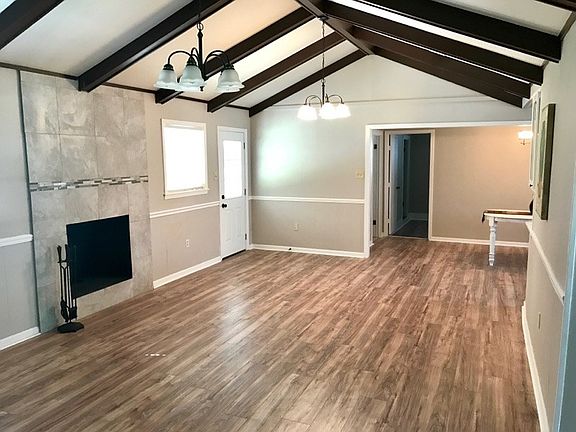2nd image of 275 Belaire Dr