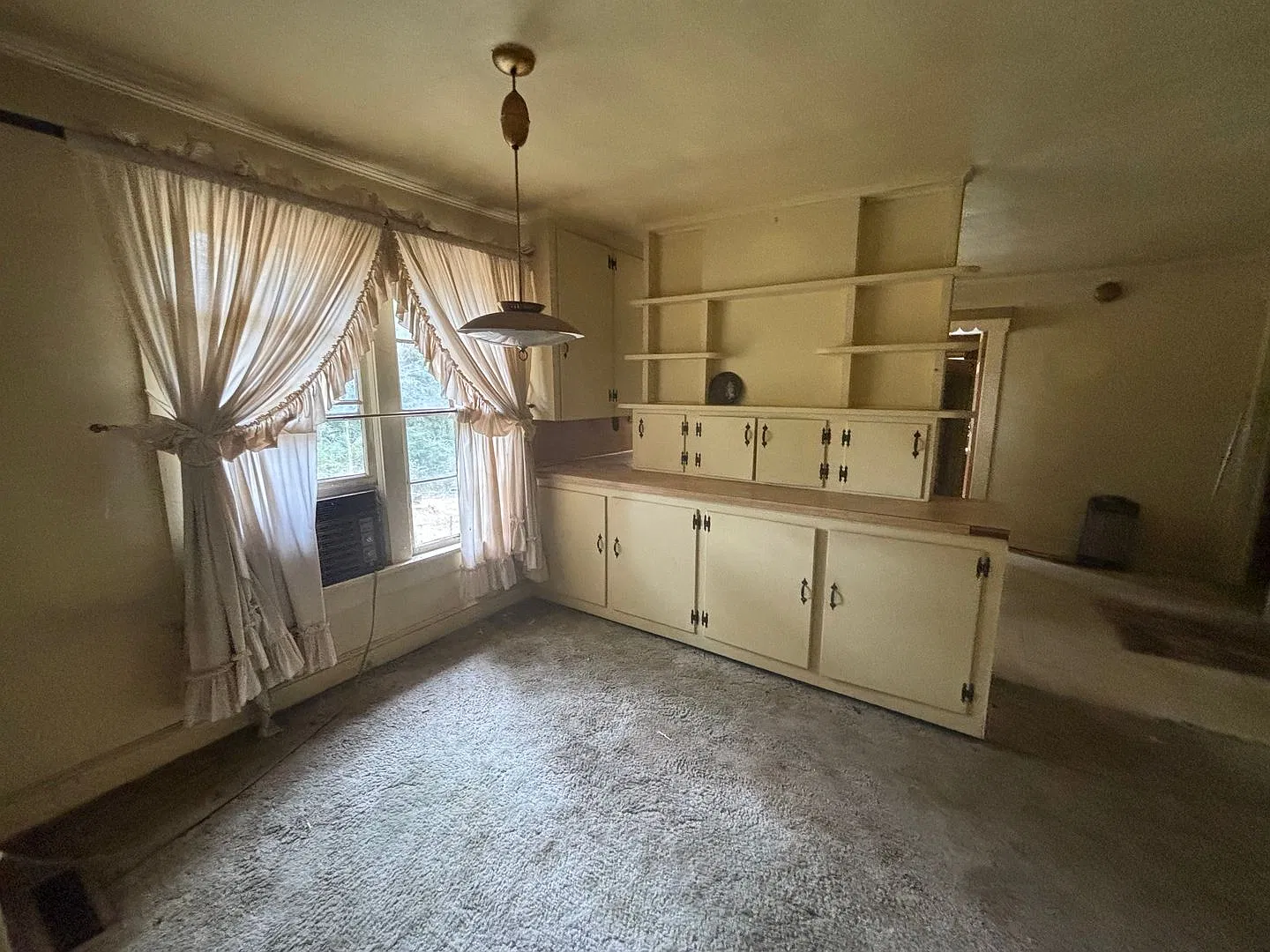 Coming Soon! 3/2 House 1700/Month — Photo 3
