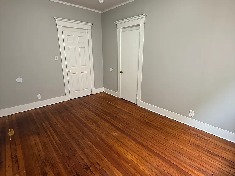 429 Ellsworth Ave #1L — Photo 9