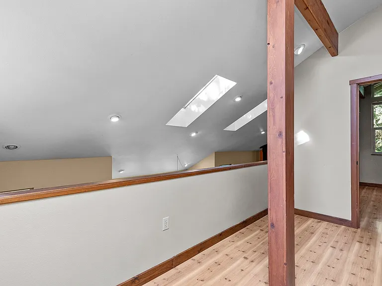 22030 E Lost Lake Rd — Photo 22