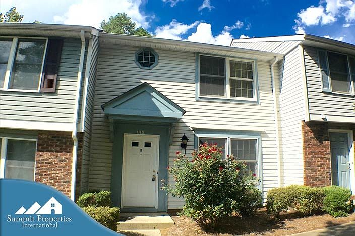 1st image of 7304 Pebblestone Dr APT B