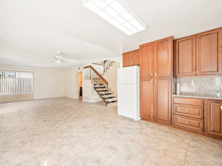 8936 Libra Dr — Photo 15