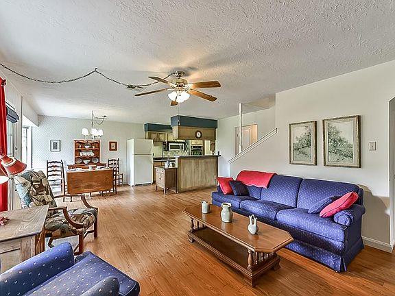 5th image of 9255 Kempwood Dr