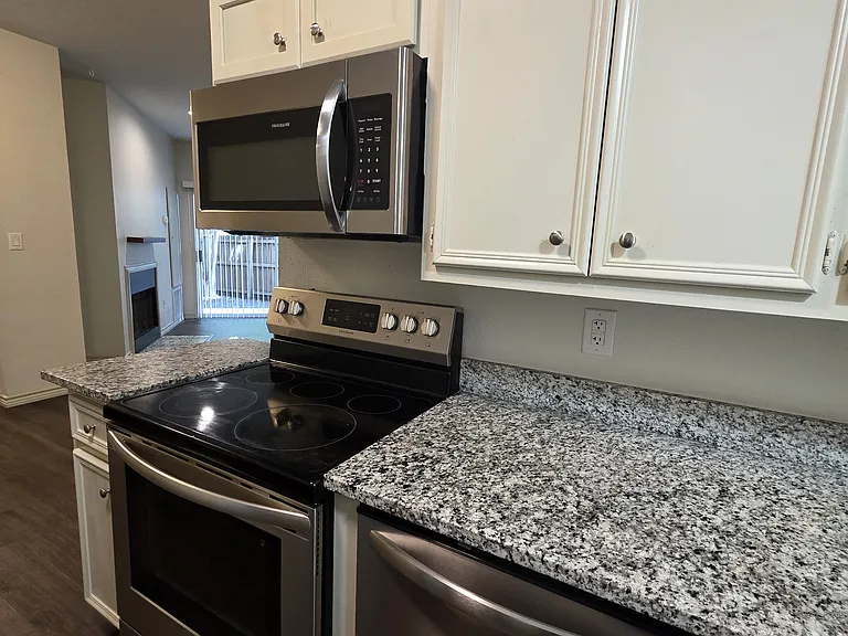 100 Jackman St #108 — Photo 10