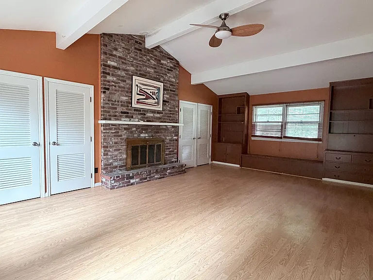 1316 S High St — Photo 3