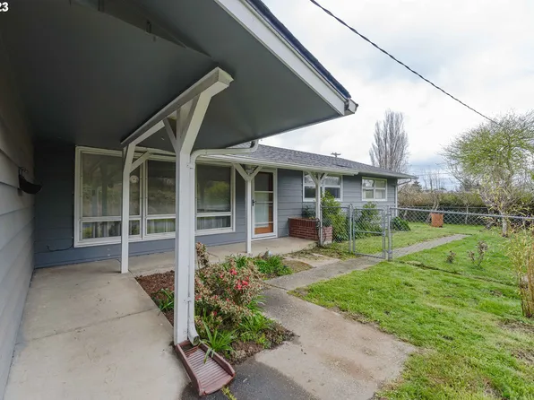 1095 S 8th St, Coos Bay, OR 97420
