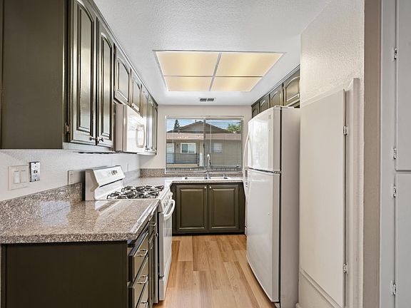 4th image of 3643 Galena Dr APT 4
