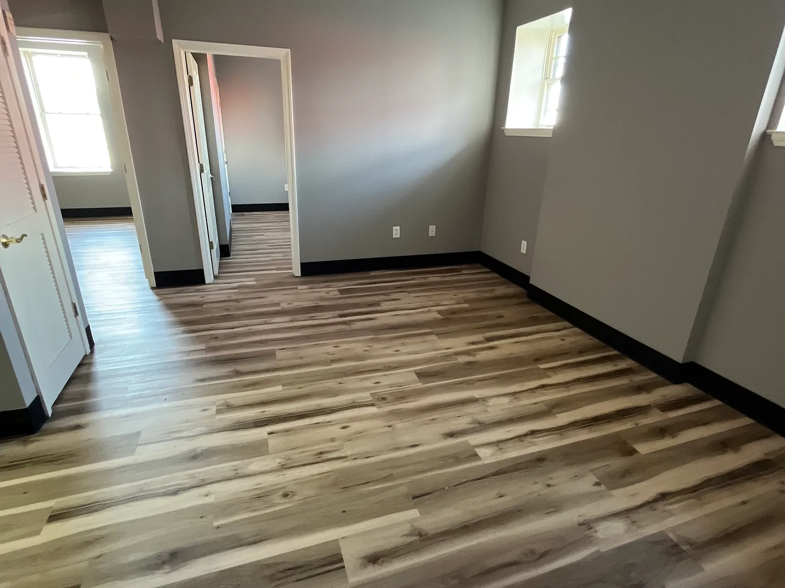 2 bed, 750 sqft, $800 — Photo 3