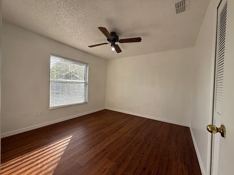2670 Oak Run Blvd — Photo 20