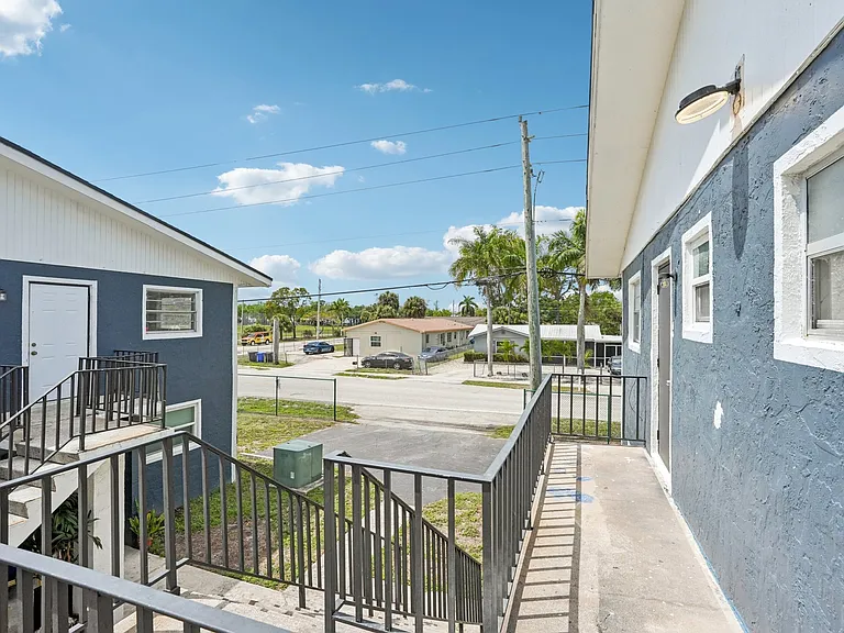 Heritage Palms Apartments — Photo 26