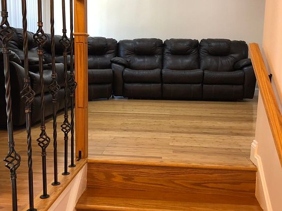 3rd image of 333 Ottawa Dr