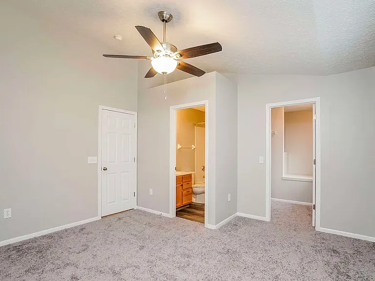 6264 Albany Way Dr — Photo 5