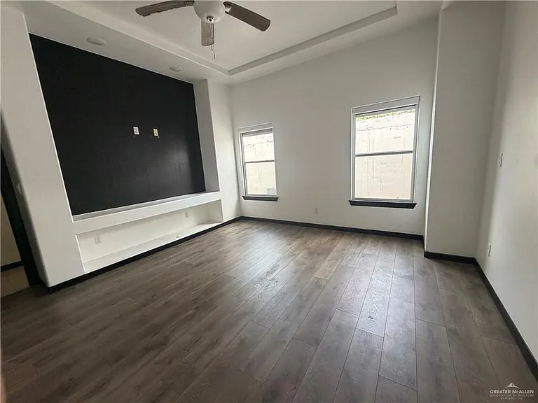 4217 Colbath Ave #210A — Photo 13