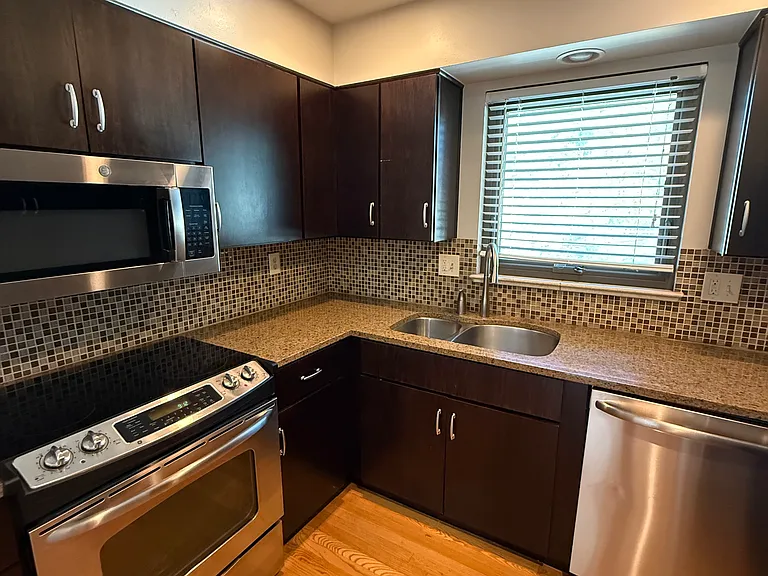 551 Detroit St #1 — Photo 22