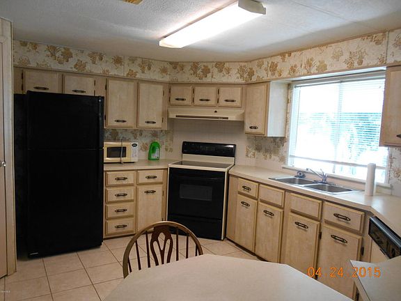 3rd image of 701 Wedelia Dr