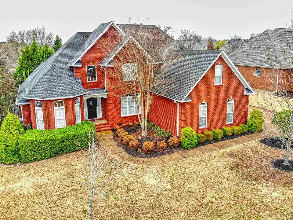 1st image of 23 Larkwood Dr