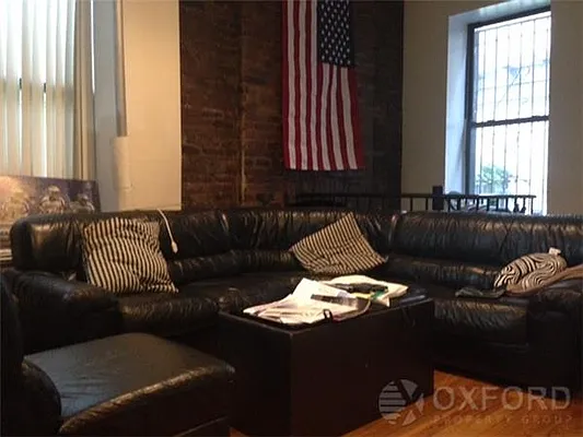 Rented by Oxford Property Group | media 9