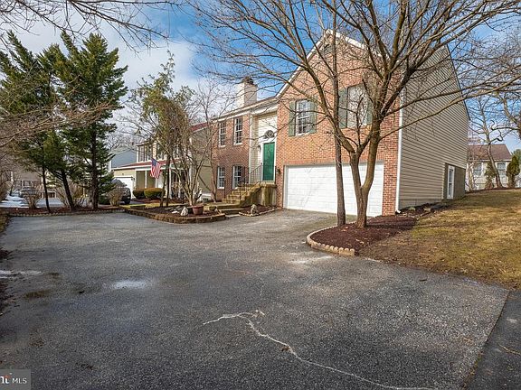 3rd image of 8903 Emory Grove Rd