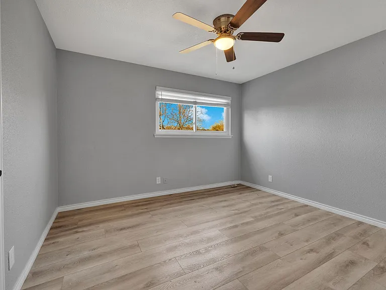 11506 Whisper Cir — Photo 21