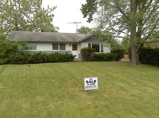 23W517 Walnut St, Roselle, IL