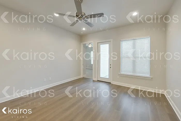 15631 Boothy Ln — Photo 8