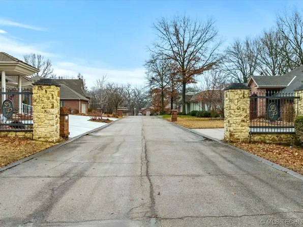 608 Denver Pl, Bartlesville, OK 74003