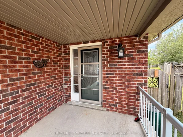 921 Windflower Pl, Kitchener, ON N2E 4B3