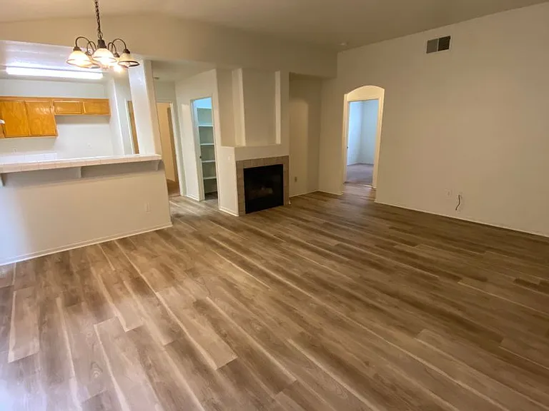 4401 Pebble Creek Dr — Photo 2