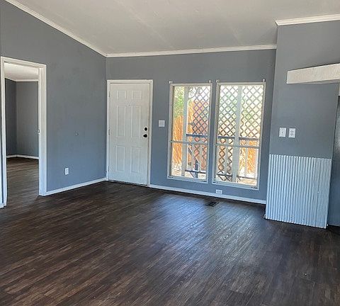 4th image of 900 S Lakeside Dr #2